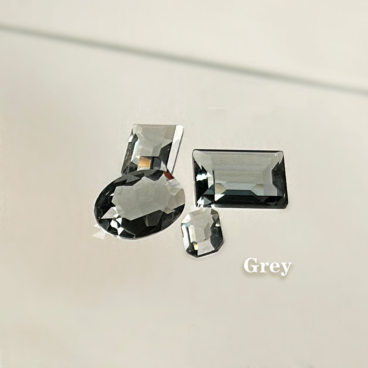 [generic] Nail diamond (Grey)